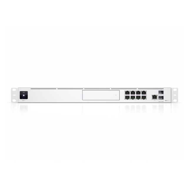 Switch 8 ports Gigabit 10/100/1000 Mbps avec SFP+ 10 Gbps + passerelle de sécurité + logement 3.5" pour NVR